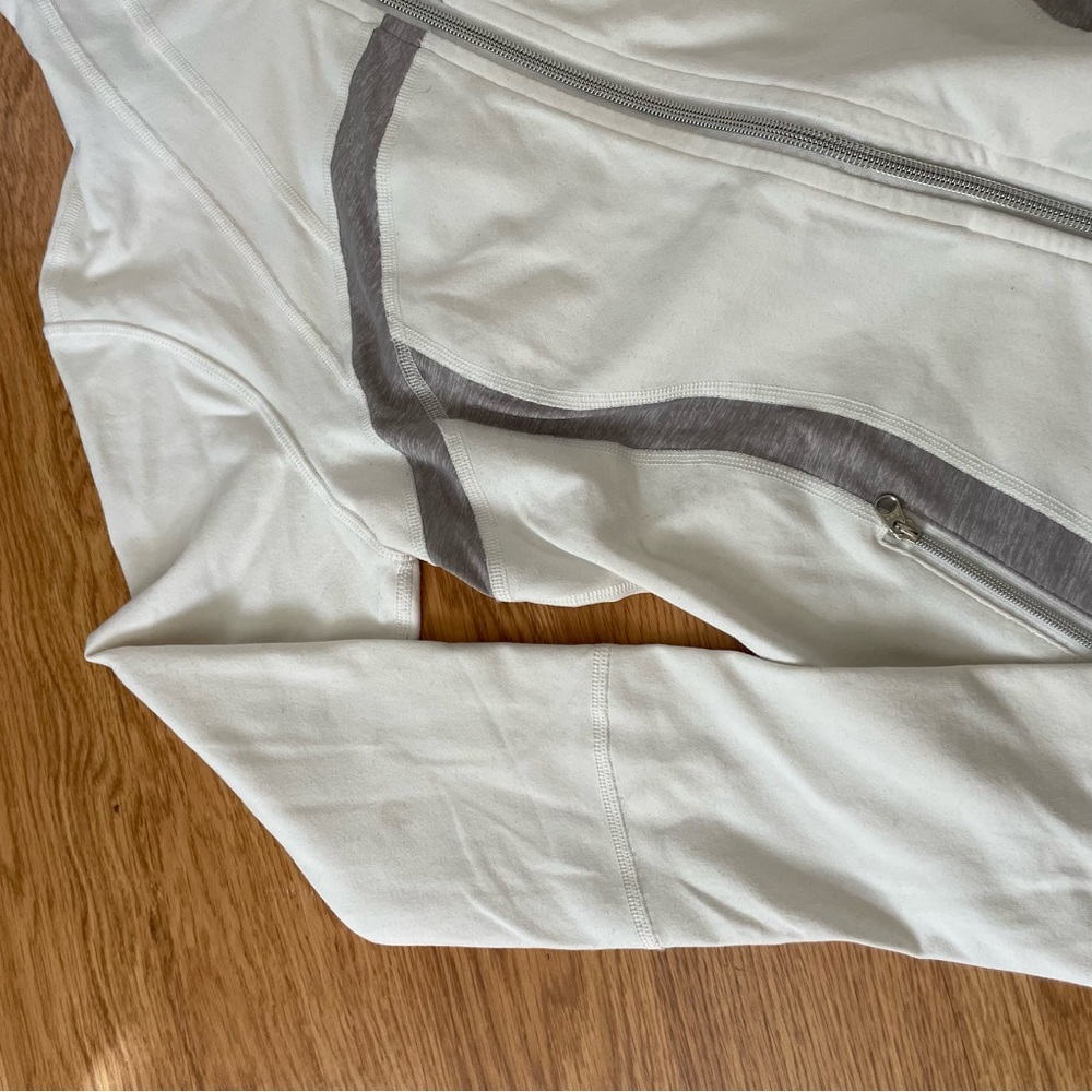Lululemon White Grey Silver Define Jacket Size 8 - image 7